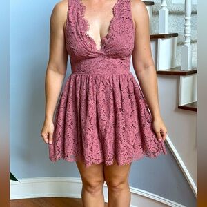 Tobi Lace sweetheart dress